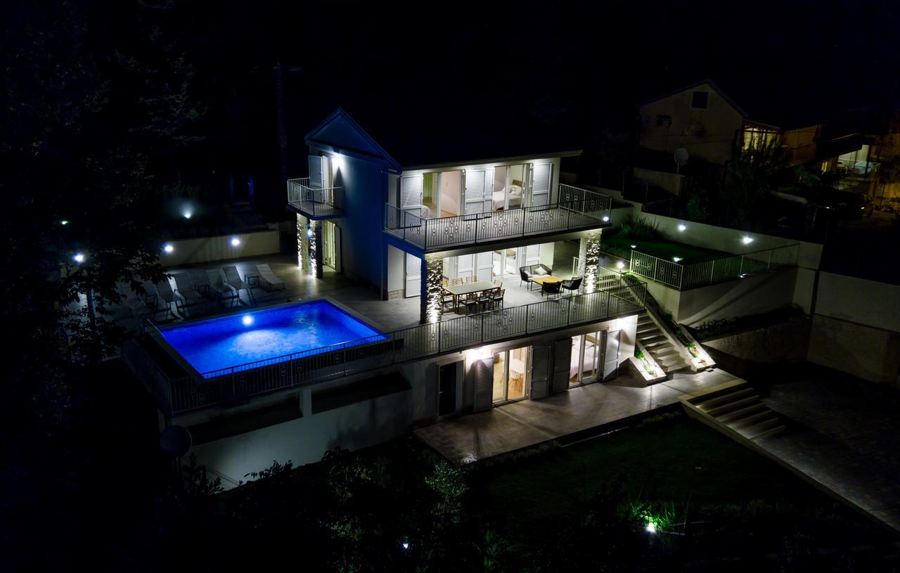 Carmen Villa *